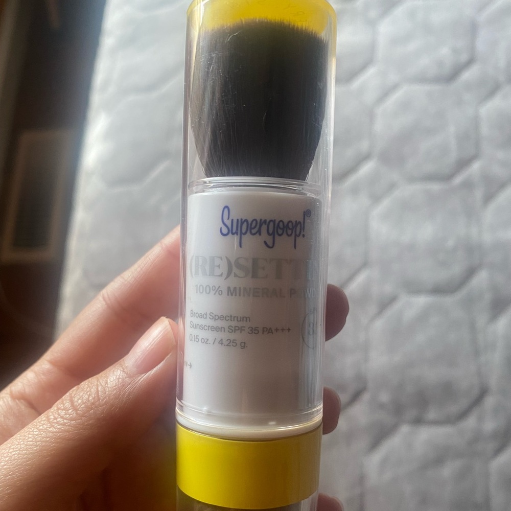 Supergoop mineral powder sunscreen SPF